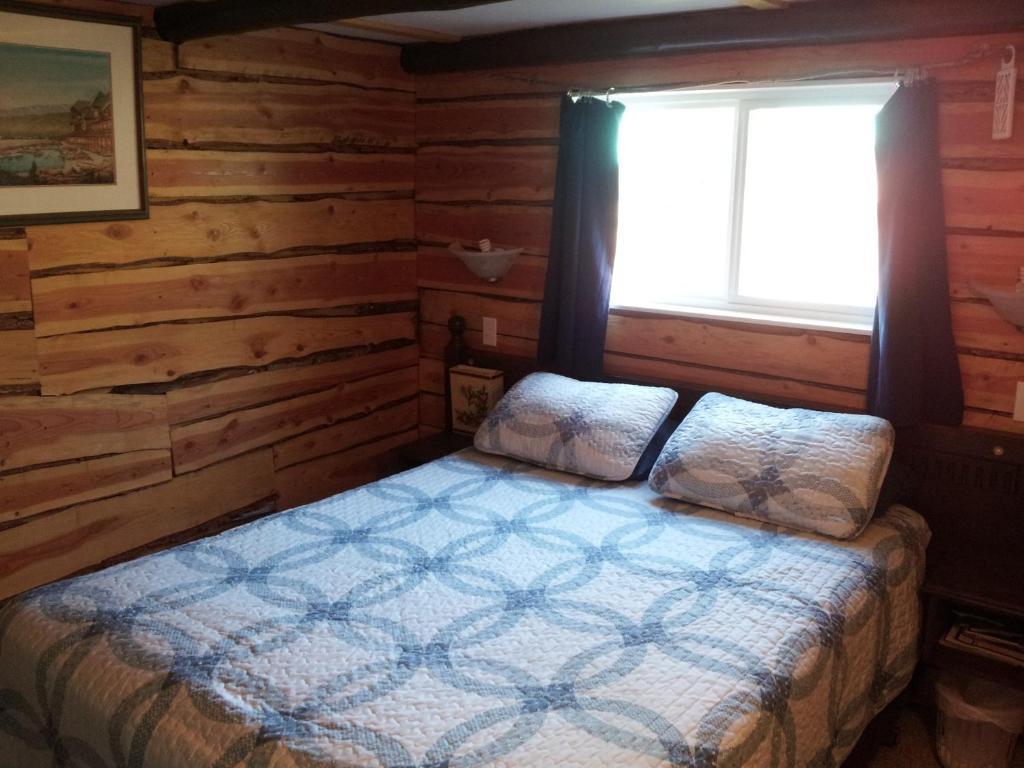מלון Spillimacheen Steamboat Mountain Chalets חדר תמונה