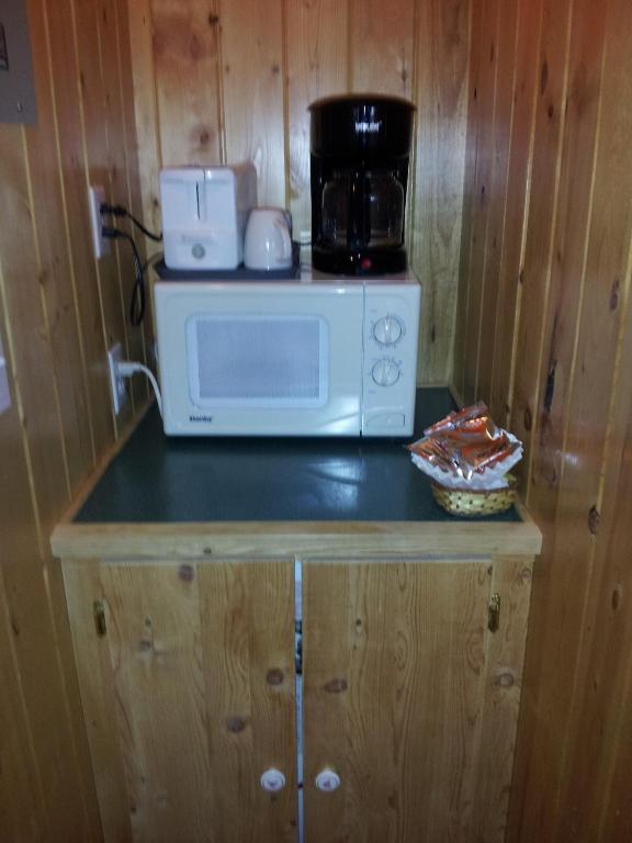 מלון Spillimacheen Steamboat Mountain Chalets חדר תמונה