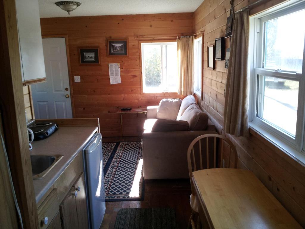 מלון Spillimacheen Steamboat Mountain Chalets חדר תמונה