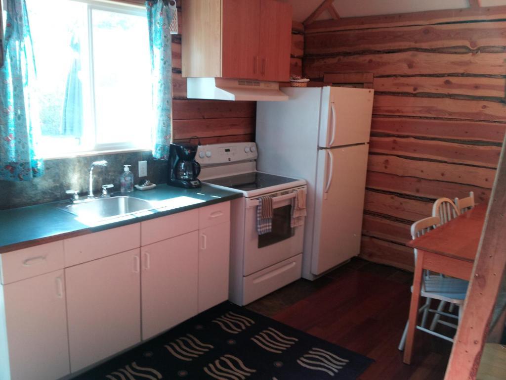 מלון Spillimacheen Steamboat Mountain Chalets חדר תמונה