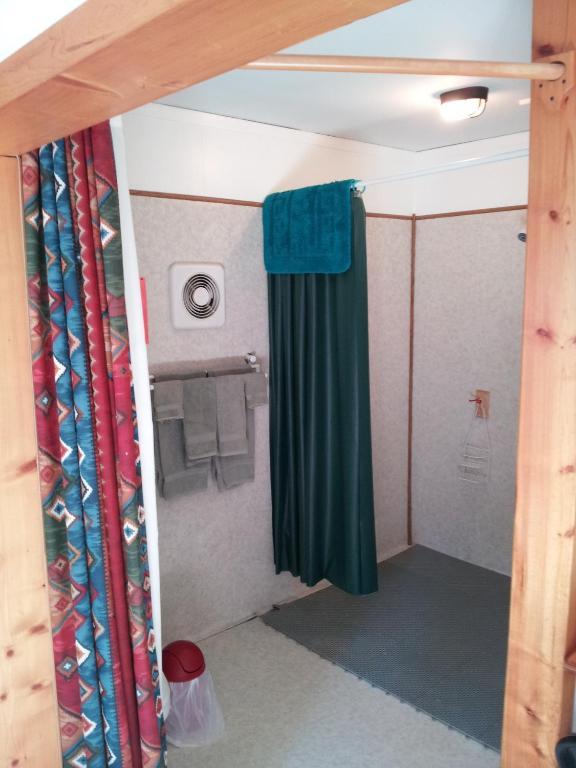 מלון Spillimacheen Steamboat Mountain Chalets חדר תמונה