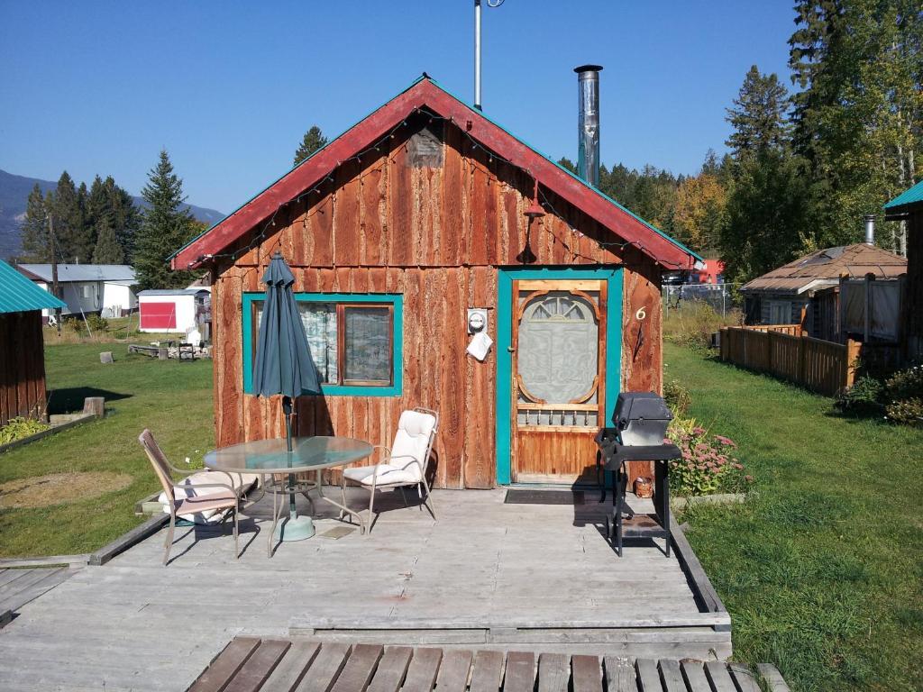 מלון Spillimacheen Steamboat Mountain Chalets מראה חיצוני תמונה